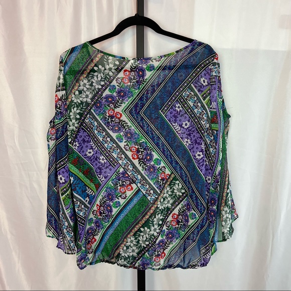 New York & Company Floral Print Cold Shoulder Blouse, size XL - Picture 7 of 7